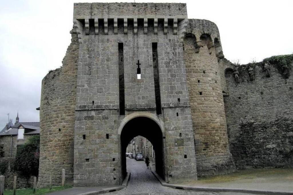 T2 Situe Au Coeur Du Centre Historique De * Dinan