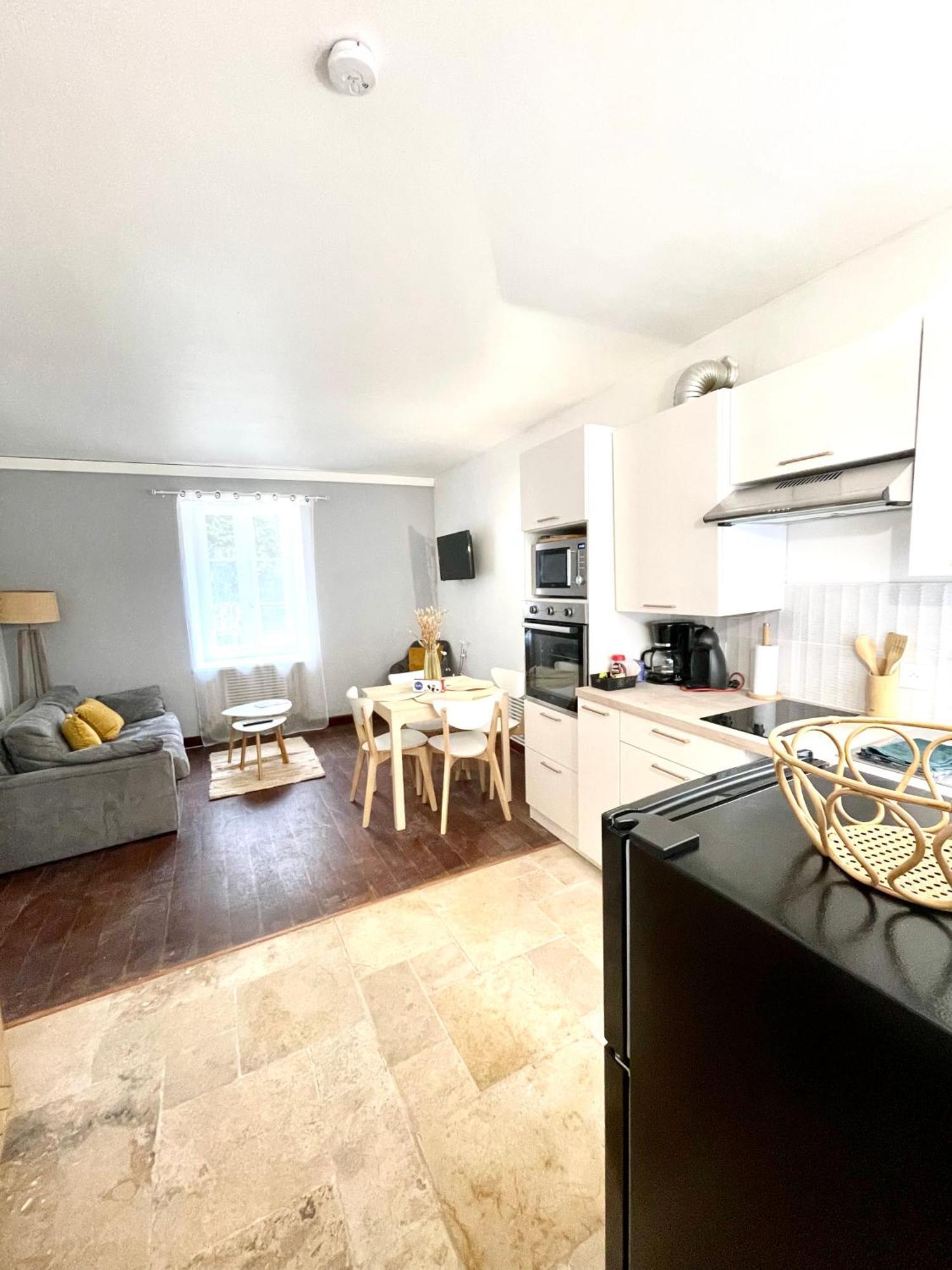 Apartment T2 Situe Au Coeur Du Centre Historique De
